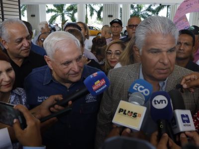 José Raúl Mulino formaliza su candidatura a la vicepresidencia por RM