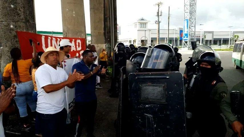 Continúan protestas en el país