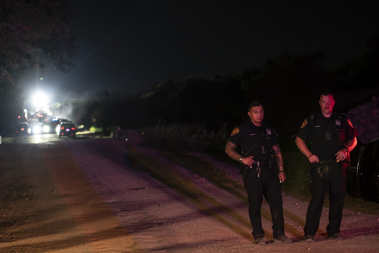 Aumentan a 50 los migrantes muertos hallados en el interior de un camión en Texas