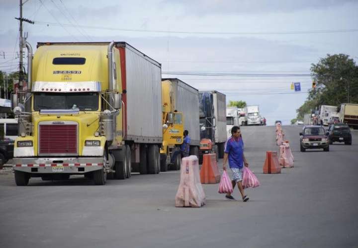 Fracasa diálogo con transportistas de carga